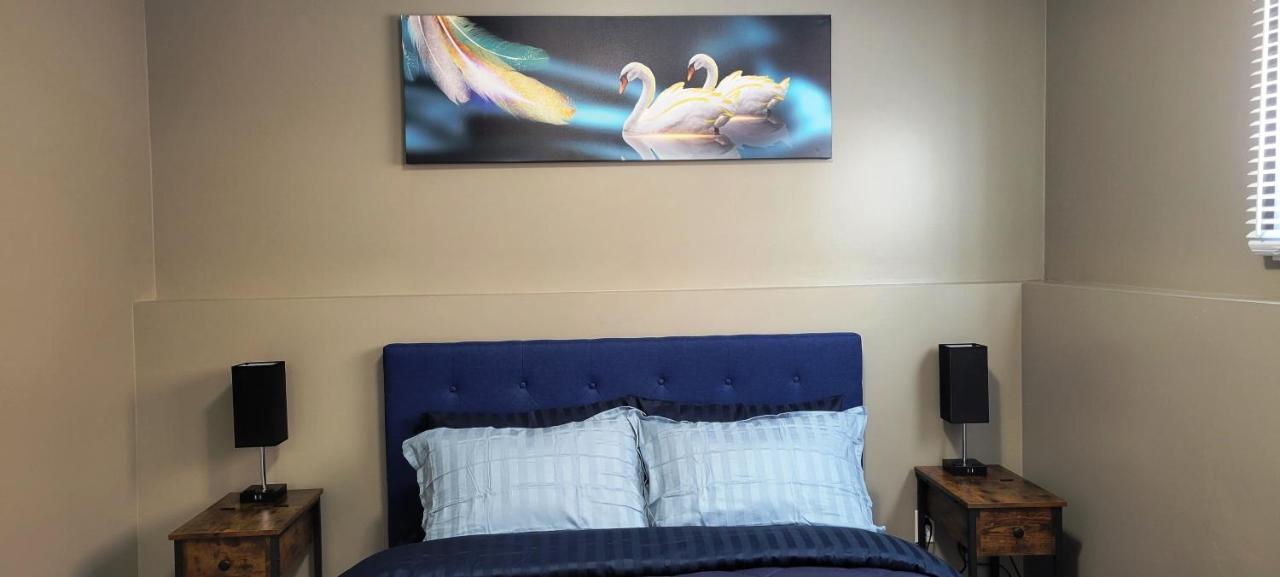 Blue Wave 2 Bedroom Suite Saskatoon Esterno foto